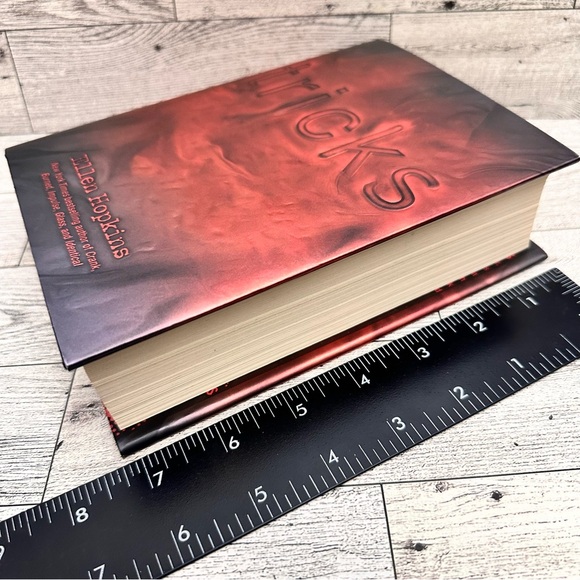 Tricks by Ellen Hopkins (2009, Hardcover) GOOD with Dust Jacket - Picture 2 of 4